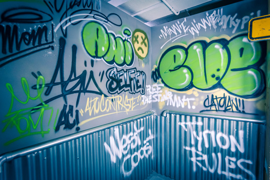 Set fotografico callejon urbano en Selfie Planet salamanca